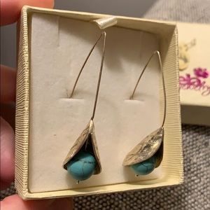 Lily drop earring sterling silver turquoise 🐚